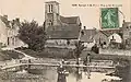 Église et lavoir au début du XXe&nbsp;siècle (carte postale).