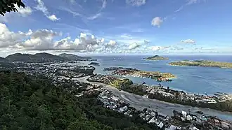 Port Victoria et les îles proches dont Sainte Anne et l'île au Cerf