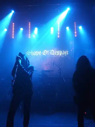 Description de l'image Shape_of_Despair_2023-10-07_From_Dusk_Till_Doom_1.jpg.