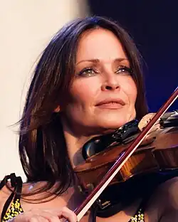 Description de l'image Sharon Corr @ Brussels Summer Festival 2012 (8269542975) (cropped).jpg.