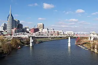 Le John Seigenthaler Pedestrian Bridge (2008).