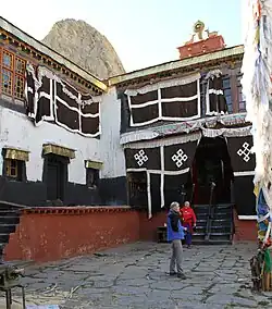 Entrée du monastère de Shékar