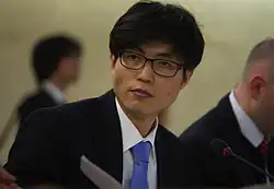 Description de l'image Shin Dong-Hyuk.jpg.