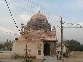 Karor Lal Esan