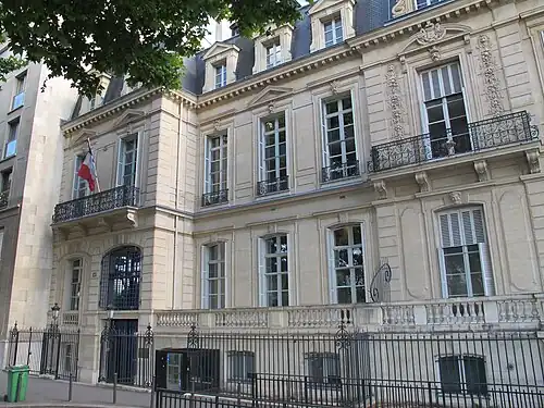 No 41 : siège de l'Association des maires de France.