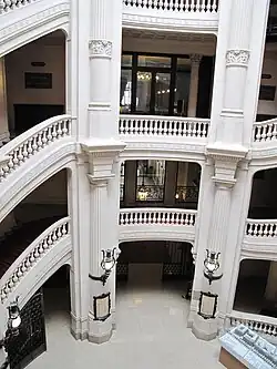 L'escalier de nos jours.