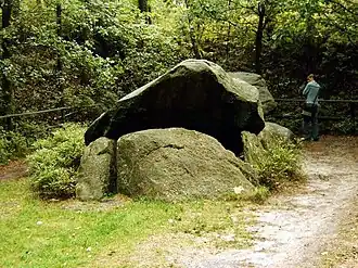 Sieben Steinhäuser, Dolmen A