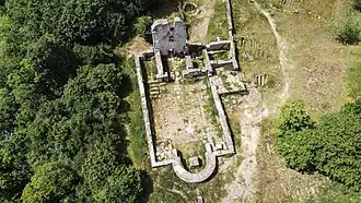 Description de l'image Site archéologique du Mont-Saint-Germain.jpg.