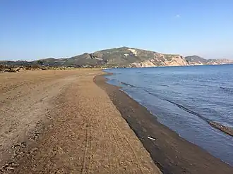 Mont Skopos à l'est de la baie de Laganas
