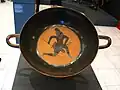 Archer scythe. Médaillon à figures noires d'un kylix attique bilingue.530-520 avant J.-C.