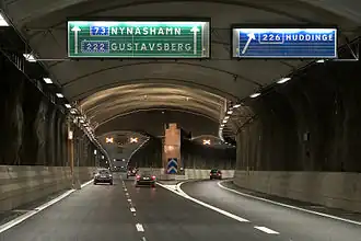 Sortie de Södra länken en direction de la Huddingevägen/Länsväg 226, 2004