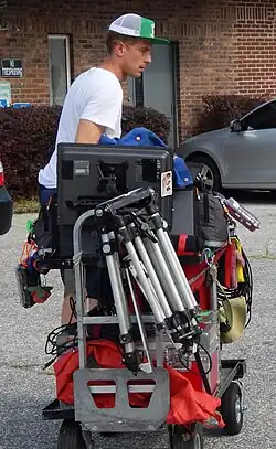 Trépied métallique à moyennes branches (2017).