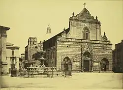 La cathédrale avant le tremblement de terre de 1908.