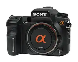 Description de l'image Sony-Alpha-A700-Front.jpg.
