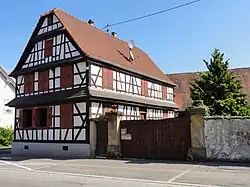 Ancienne ferme (1818), 50 rue des Barons-de-Fleckenstein.