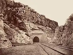 Portail sud du tunnel de la Nerthe en 1861.