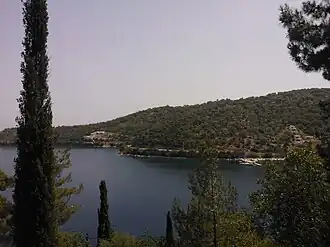 Baie de Spartochori,vue depuis Spilia