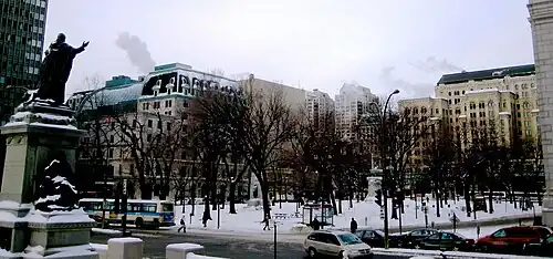 Description de l'image Square Dorchester Montreal.JPG.