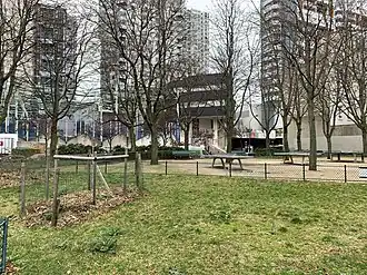 Image illustrative de l’article Square Pau-Casals