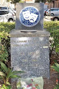 Stèle commémorative du 100ème anniversaire du Noyau, 1994