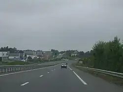 À l'arrivée à Saint-Junien par Limoges.