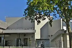 Vue d'une entrée de la gare.