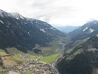 Description de cette image, également commentée ci-après