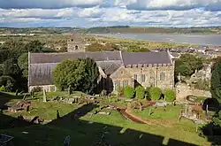 La collégiale anglicane Sainte-Marie fondée par saint Declan d'Ardmore (en).