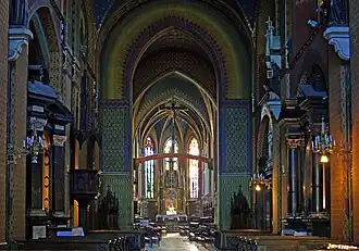 La nef et le chœur.