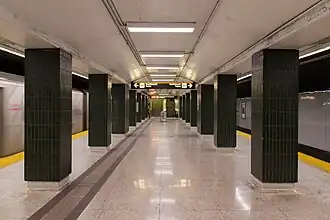 Image illustrative de l’article St. Andrew (métro de Toronto)