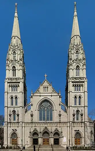 Façade de la cathédrale.