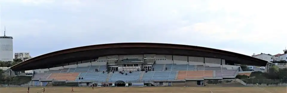 La tribune d'honneur du stade Michel Amand.