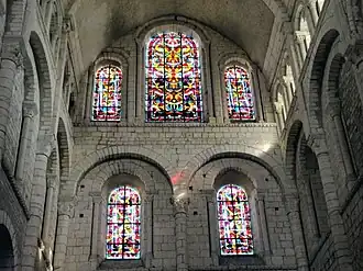 Vitraux de la cathédrale La Charite-sur-Loire.