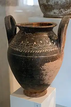 Pyxide stamnoïde, Hermione, 200 av.JC