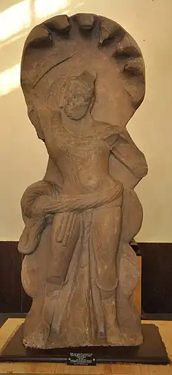 Statue de Naga, inscrite "An 40 de Huvishka".