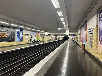 Vue générale des quais.