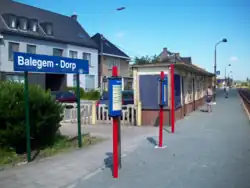 Ancien abri de quai,voie 2.