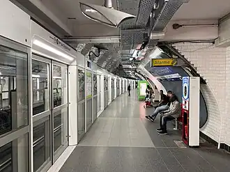 Le quai en direction de Porte de Clignancourt, en 2022.