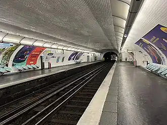 Les quais vus en direction de Pré Saint-Gervais.