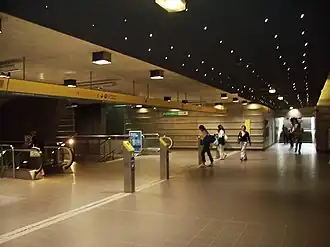 Station de métro Charles De Gaulle