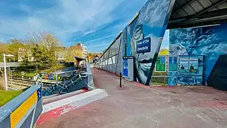 Passerelle principale.