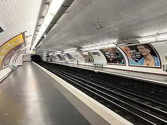 Les quais vus en direction de Balard.