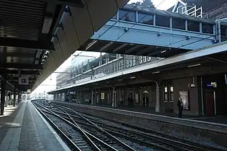 Quais et passerelle.