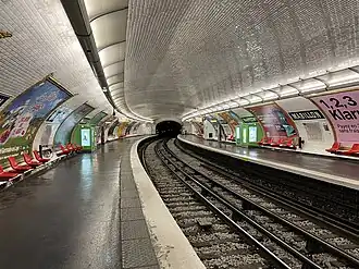 Les quais vus en direction de Boulogne - Pont de Saint-Cloud.