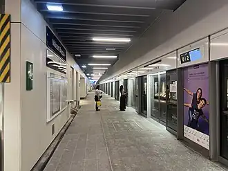 Quais sur la ligne 14 en direction de l'aéroport d'Orly.