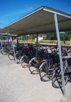 Abri à vélos.