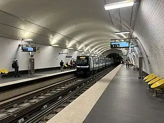 Les quais de la station en juin 2024.