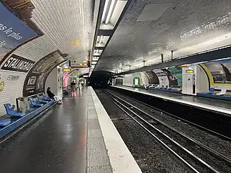 Les quais vus en direction de Bobigny - Pablo Picasso.