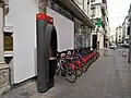 Une station Vélo'v sur la rue Ferrandière (Lyon 2e).
