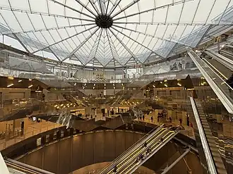 Intérieur du bâtiment de la station.